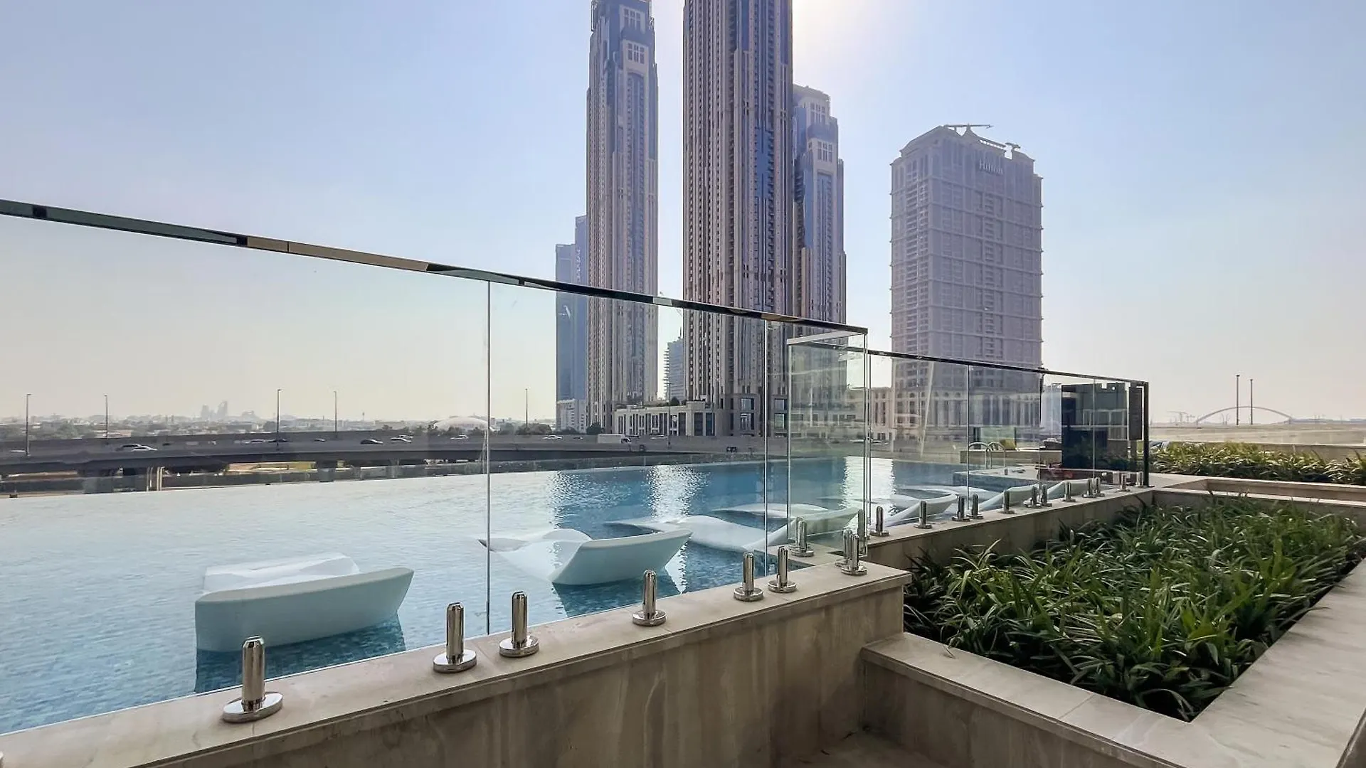 Sophisticated Studio Escape Missoni Luxury Design Dubai Appartement